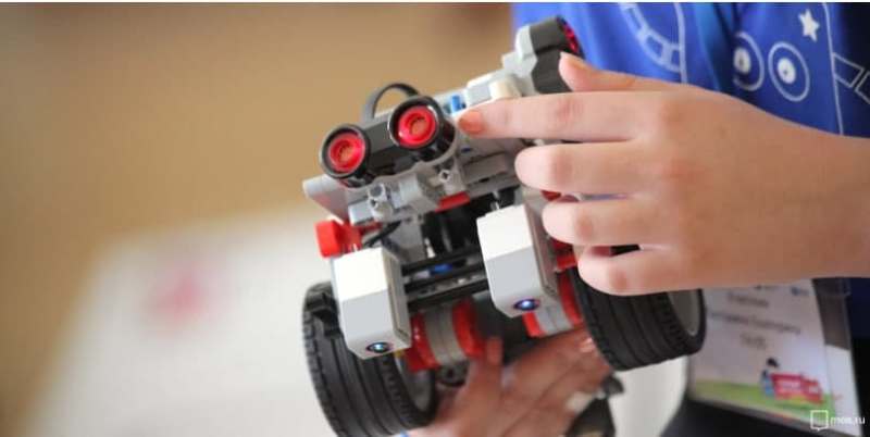 Для школьников из Северного открылась виртуальная  лаборатория конструирования роботов
